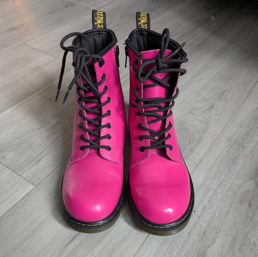 Dr. Martens Delaney Pink Youth Combat Boots Size 6